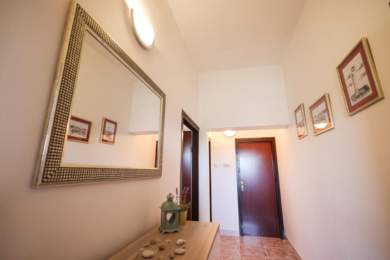 Apartments Marta Verunić Екстериор снимка
